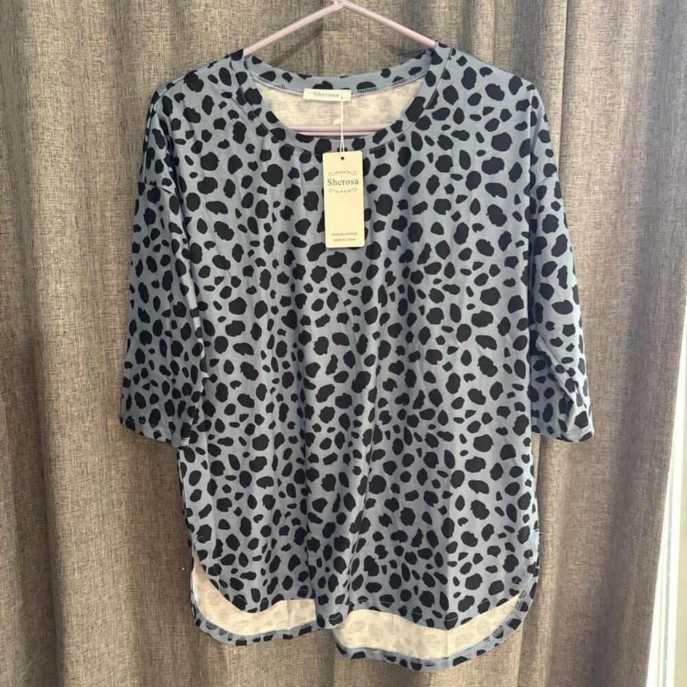 Women’s Sherosa Medium Blue Leopard Short Sleeve Shirt